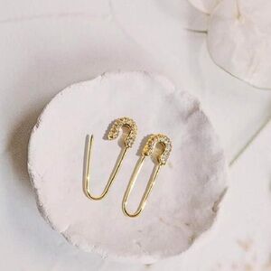Lucky Brand cz paper clip earrings
